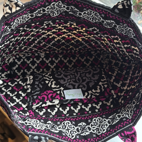 VERA BRADLEY LADIES CANTERBERRY MAGENTA TOTE BAG-GR8T GIFT IDEA! - Picture 7 of 7